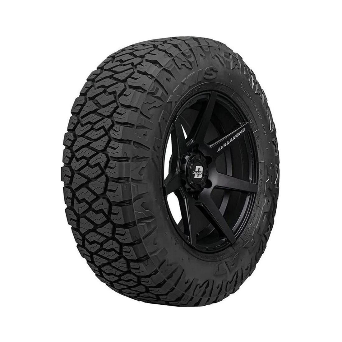 Maxxis RAZR AT-811 295/65 R20 129/126S  