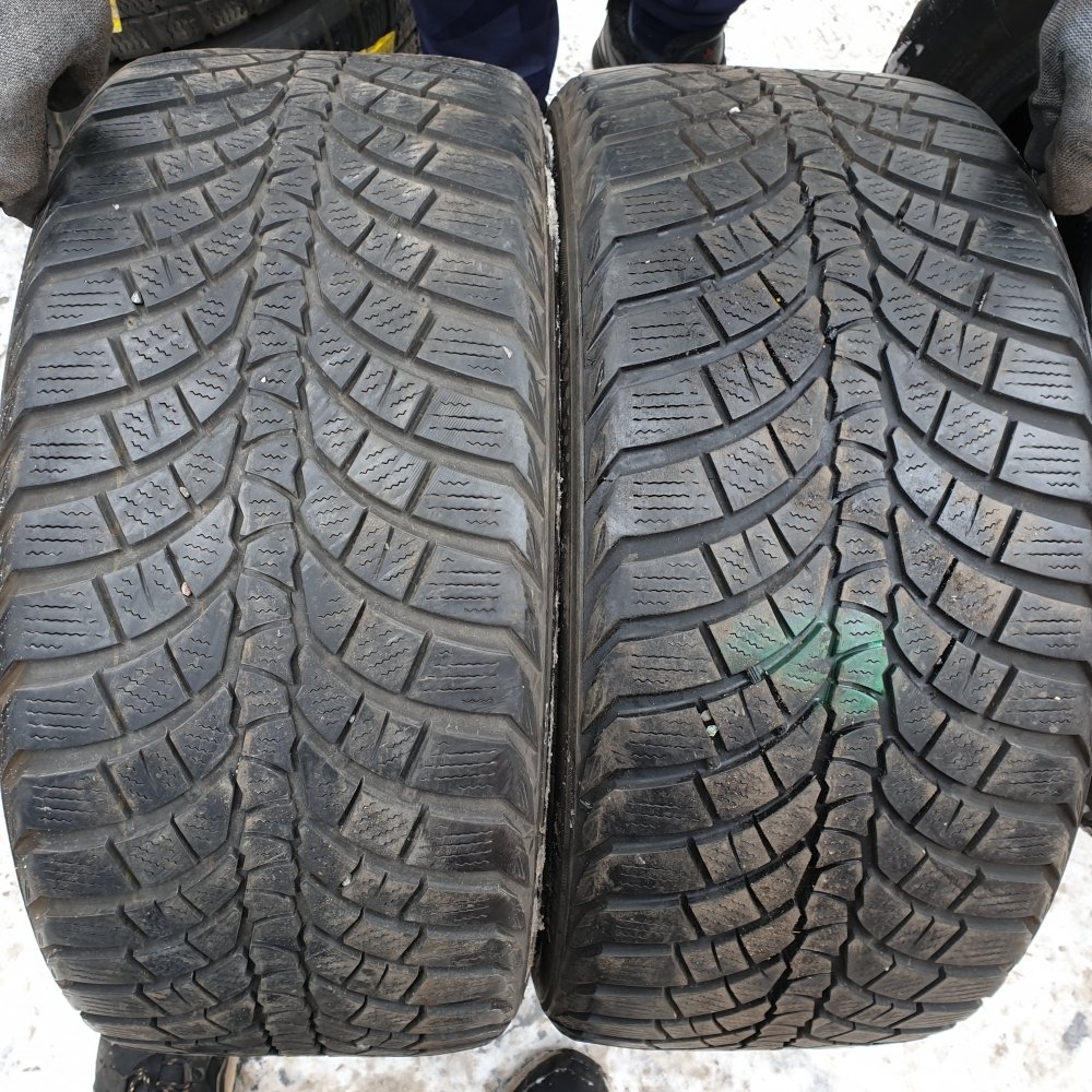 Kumho WinterCraft WP71 275/35 R18 99V  