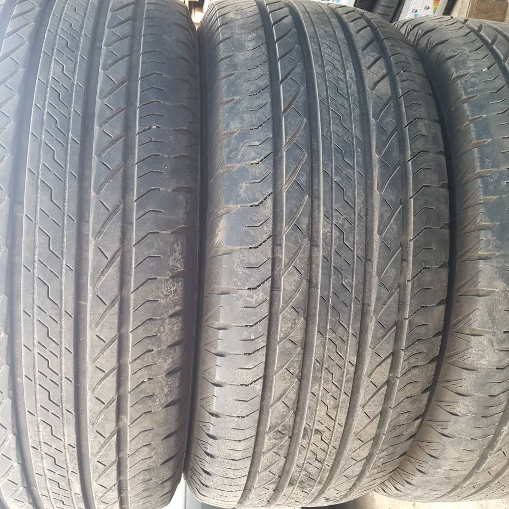 Bridgestone Ecopia EP850 235/60 R16 100H  