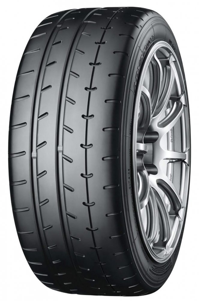 Yokohama Advan A052 275/40 R18 103Y  