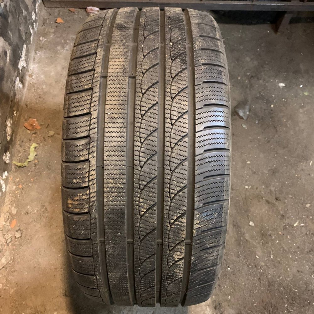 Tracmax Ice-Plus S210 245/40 R18 97V XL 