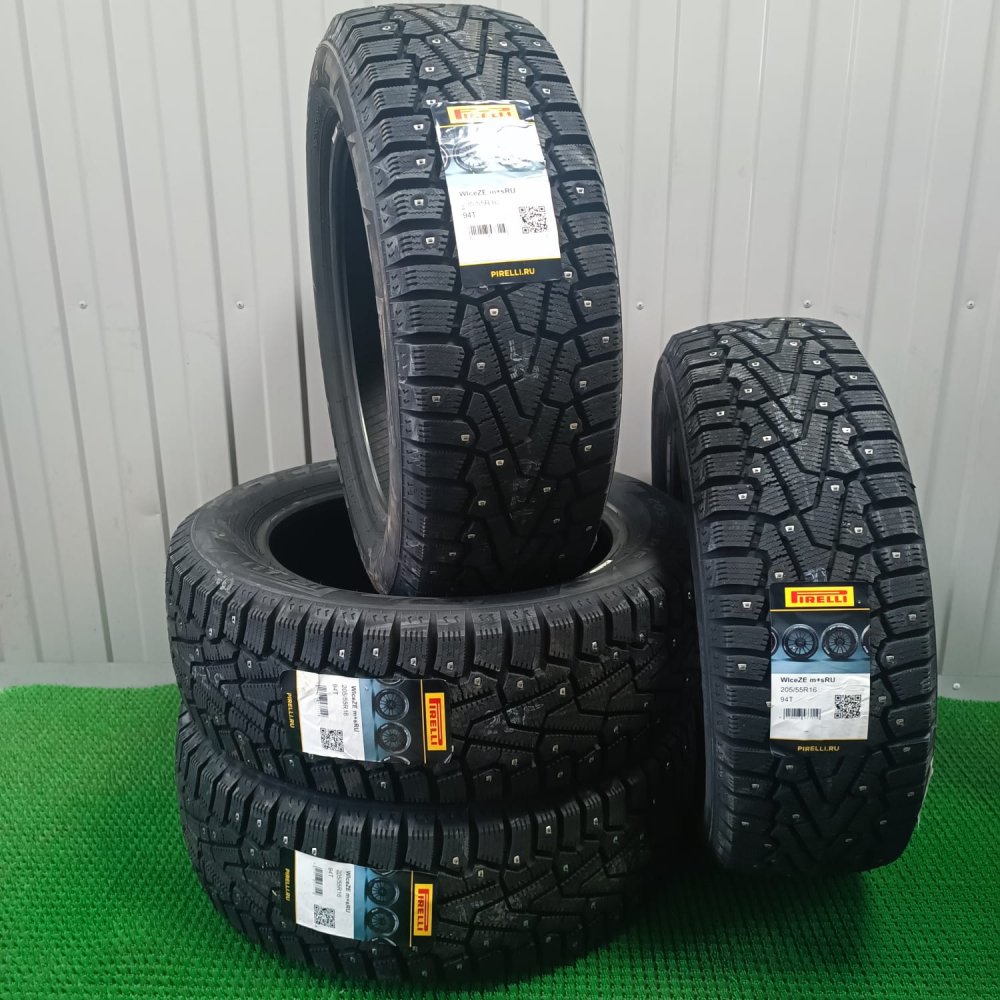 Pirelli Winter Ice Zero 275/40 R22 108H  