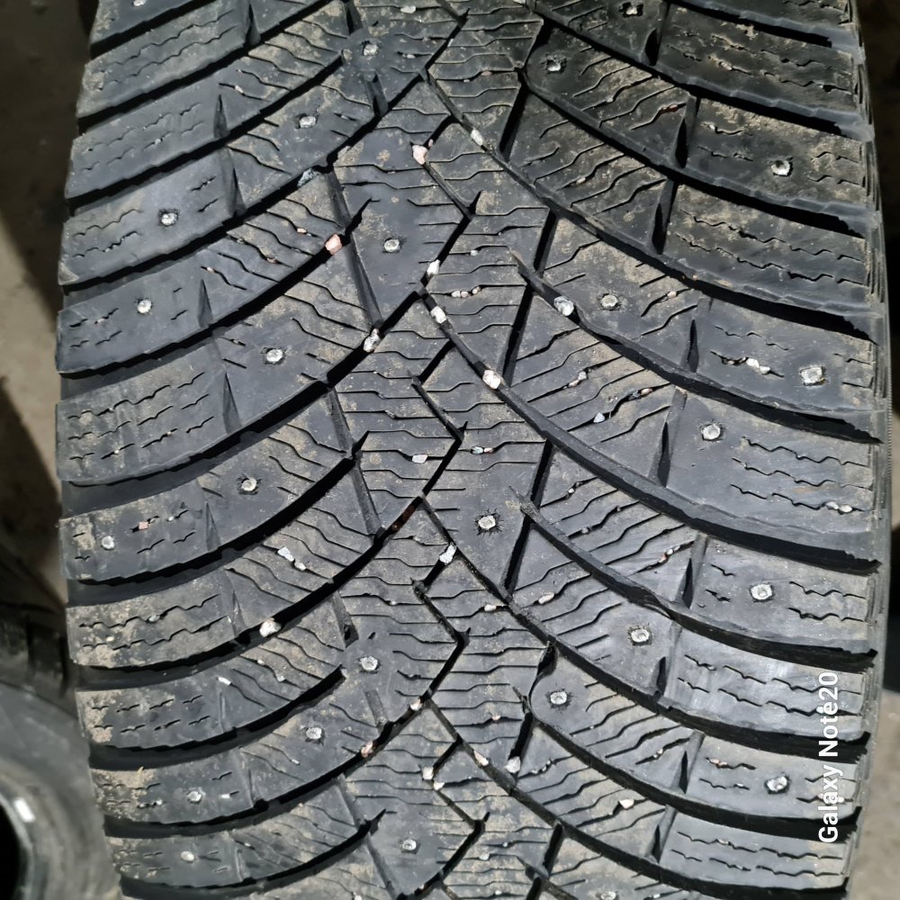 Pirelli Scorpion Ice Zero 2 315/35 R21 111H  Runflat