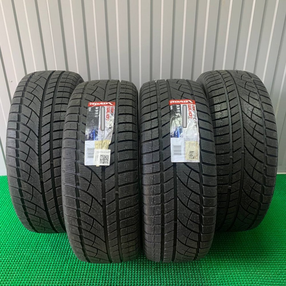 ROADX RX Frost WU01 245/40 R18 97H XL 