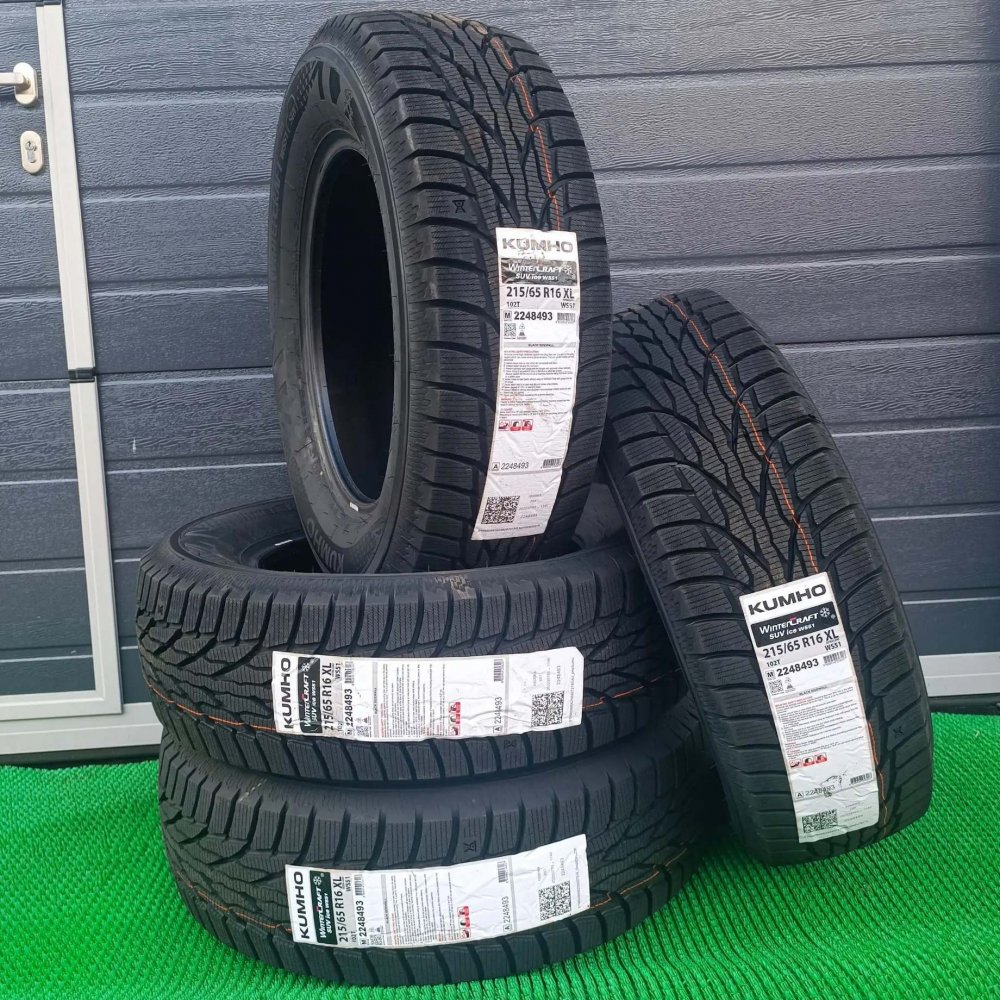Kumho WinterCraft Ice SUV WS51 255/55 R19 111T  