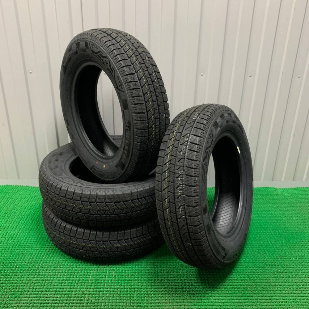 Doublestar DW16 265/40 R22 106T  