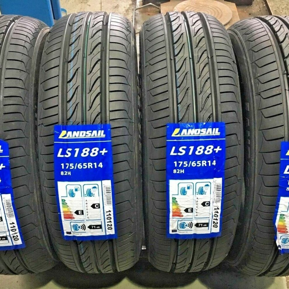 Landsail LS188+ 225/70 R15C 112/110S  