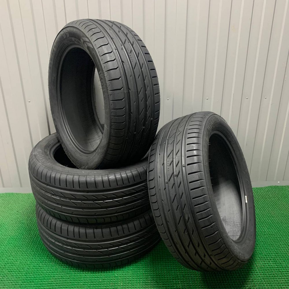 Ikon Tyres (Nokian Tyres) Character Ultra 225/45 R18 95W  