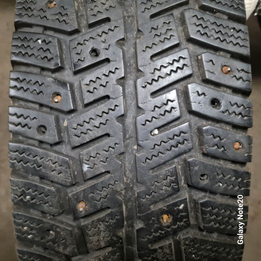 Matador MPS 500 Sibir Ice Van 225/70 R15C 112/110R  