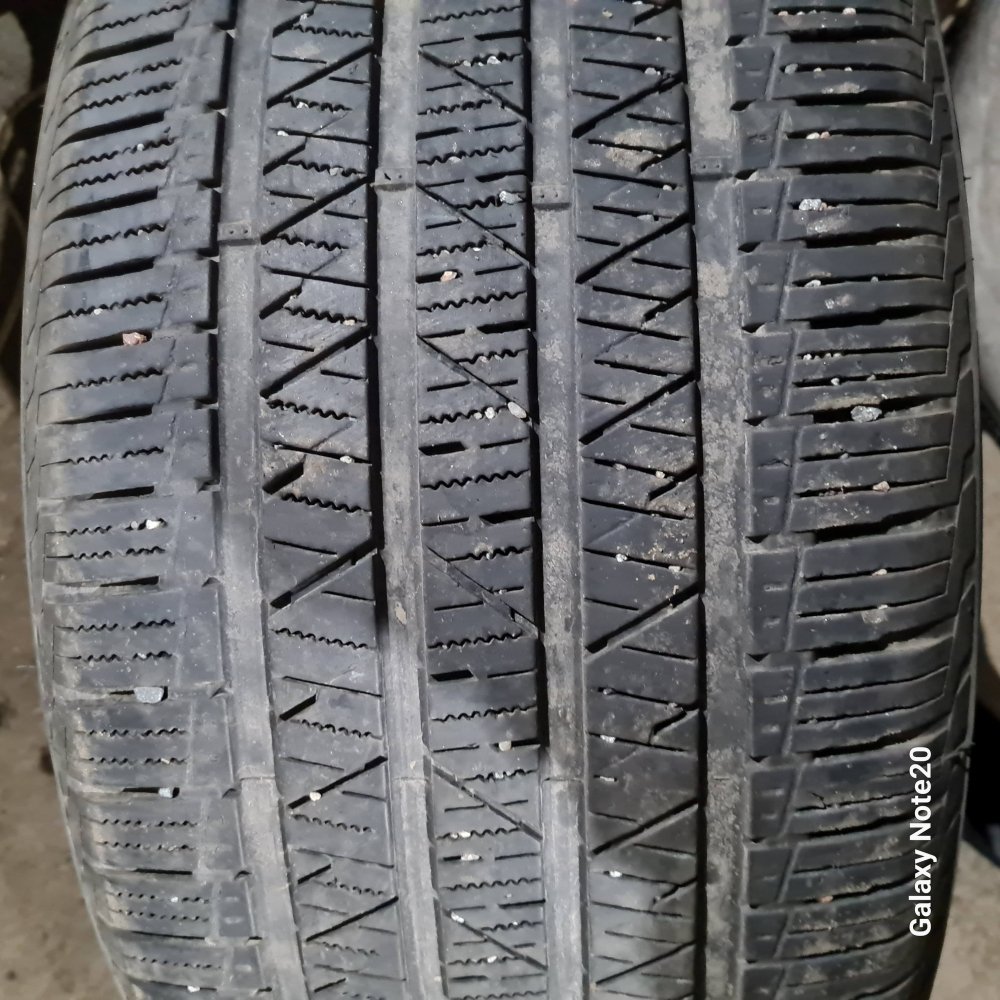 Hankook Dynapro HP2 RA33 285/40 R22 110H  